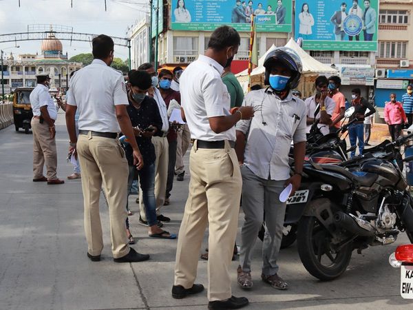 Now Challan of rs 2000 will be deducted while wearing a helmet know new traffic rules here