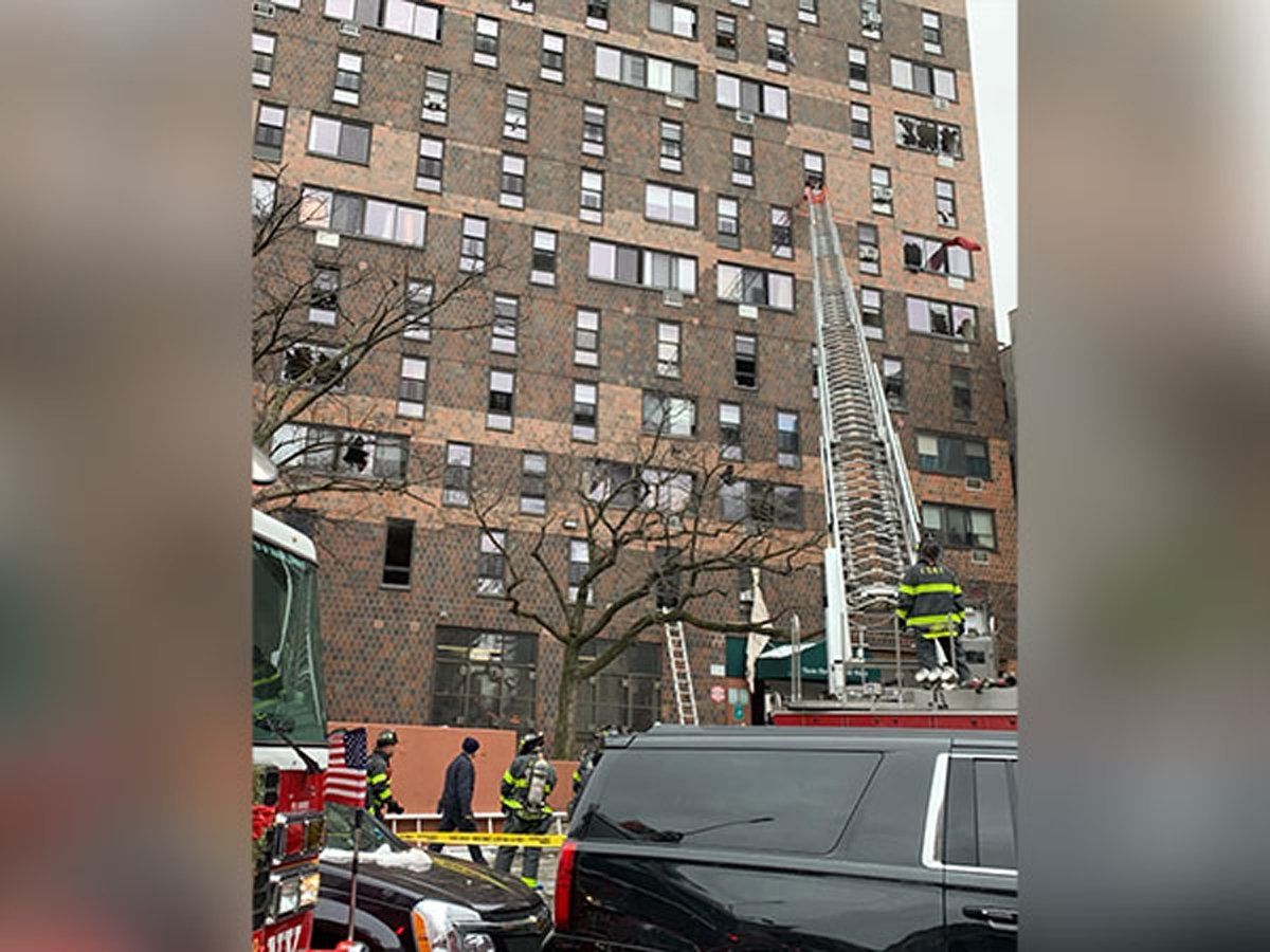 New York Fire : न्यूयॉर्क के अपार्टमेंट लगी भीषण आग, 9 बच्चे सहित 19 लोगों की मौत