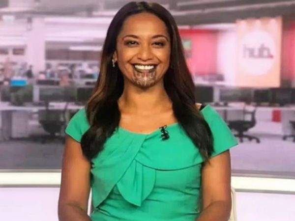 New Zealand Woman become first ever person to anchor a news bulletin with a traditional face tattoo Watch Viral Video
