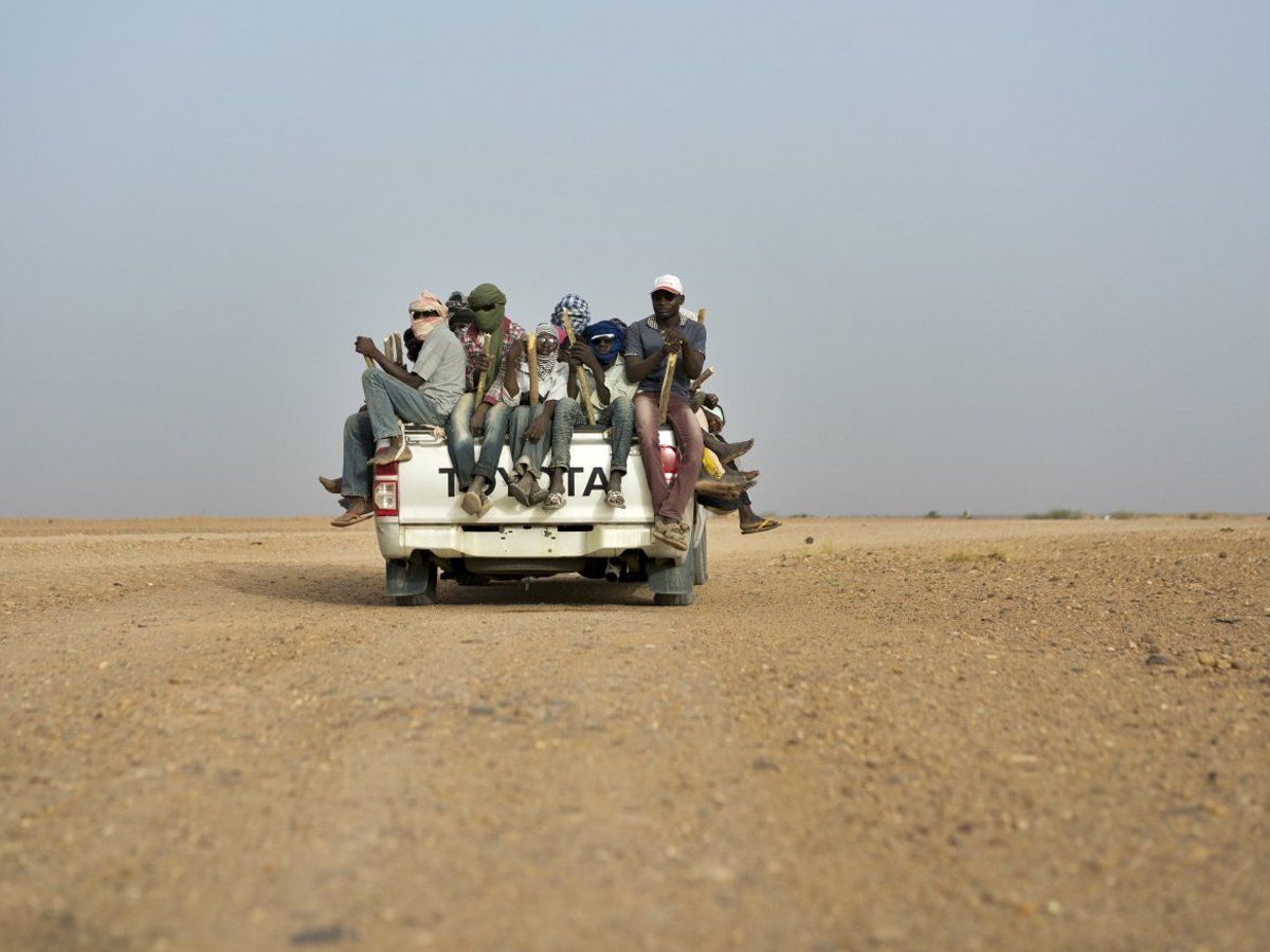 Niger : बाइक पर सवार होकर आए बंदूकधारी, जो कुछ भी हिलता दिखा गोलियों से भून डाला, 137 की मौत
