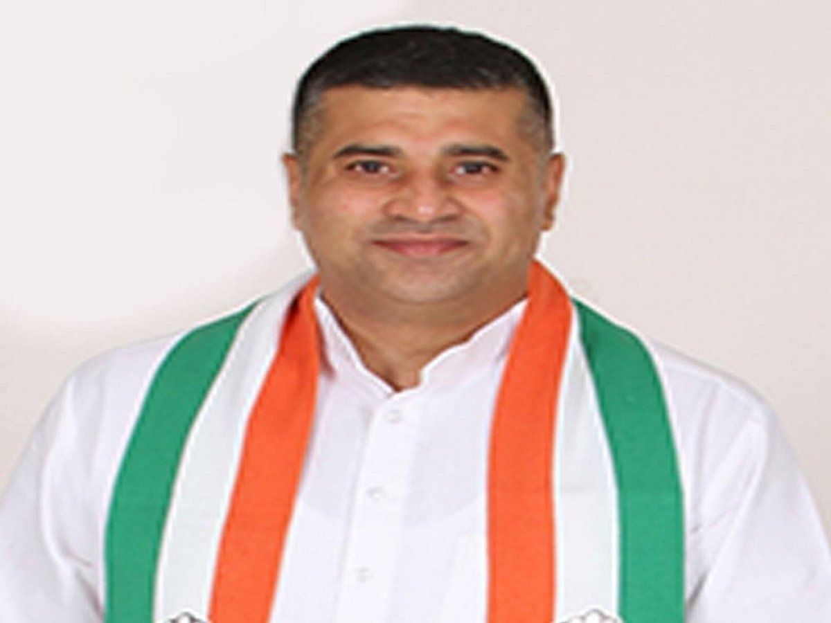 Congress विधायक ने की खुर्शीद को पार्टी से निकालने की मांग, बोले- उनके खिलाफ दर्ज हो देशद्रोह का केस