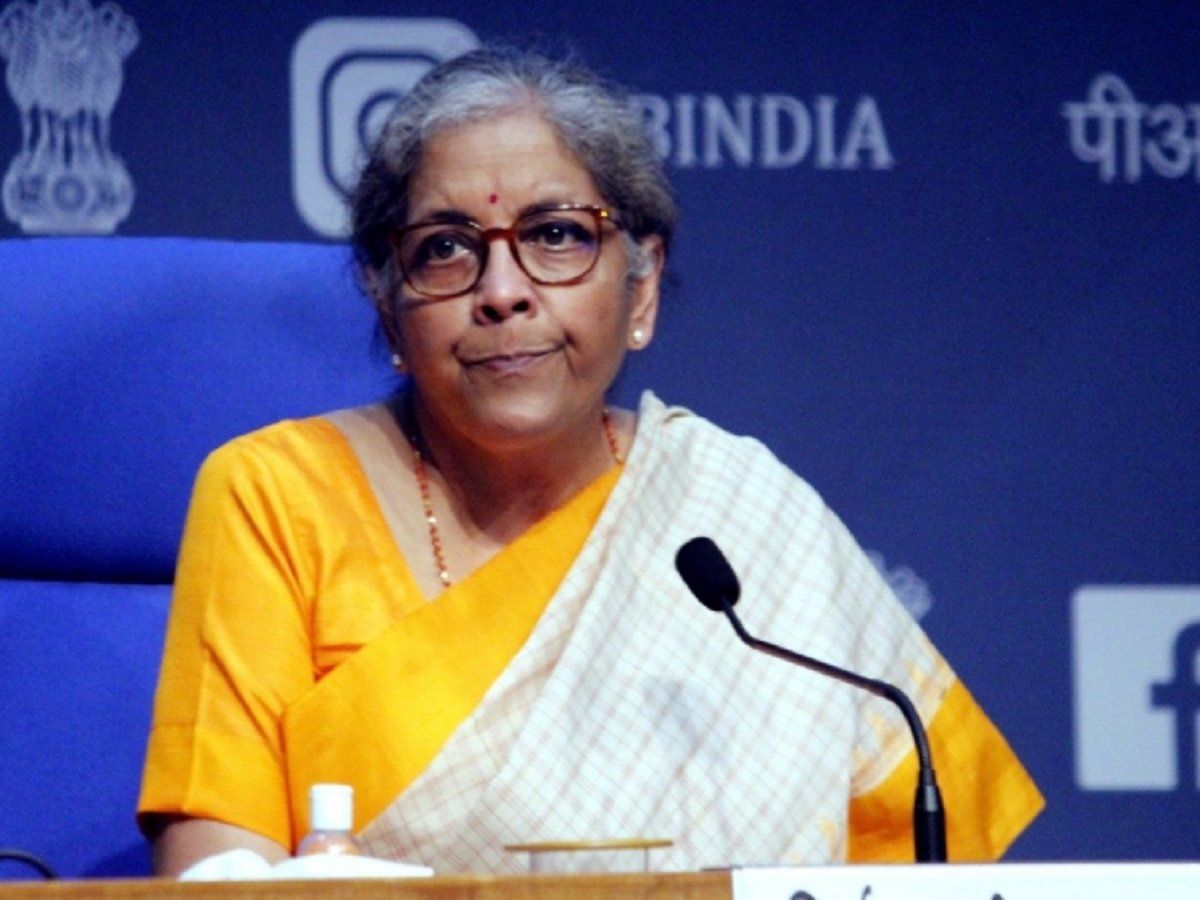 महंगे पेट्रोल-डीजल से नहीं मिलेगी राहत! लोकसभा में सरकार ने कहा- GST के दायरे में लाने का प्रस्ताव नहीं