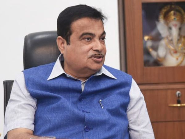 Number of vehicles is increasing very fast, pavements and cycle tracks will be built in cities: Gadkari