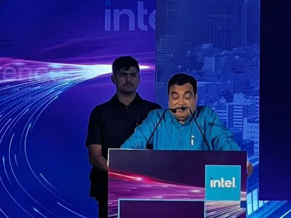 Nitin Gadkari Speaks In Intel India Press Conference About Road Safety