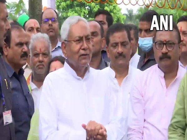  Breaking News Nitish Kumar says public will answer on the misuse of ED and CBI