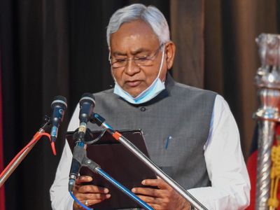 Know the facts that you would hardly know about Bihar CM Nitish Kumar Know the facts that you would hardly know about Bihar CM Nitish Kumar