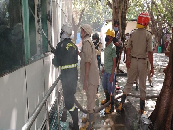 Noida Authority fire