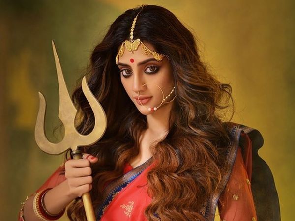 Nusrat Jahan Devi Durga Avtar