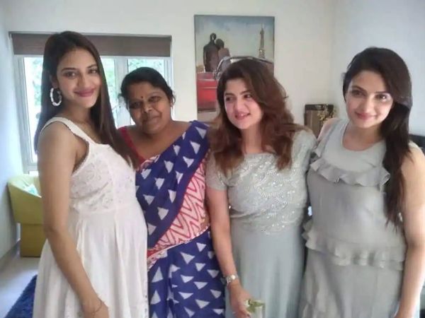 Nusrat jahan pregnant, Nusrat jahan baby bump, Nusrat jahan, Pregnant TMC MP Nusrat jahan photo with baby bump viral on social media, नुसरत जहां प्रेग्‍नेंट, नुसरत जहां बेबी बंप  