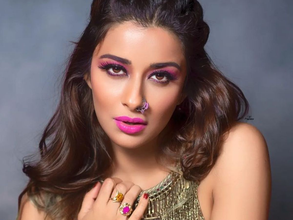 Pishachini सीरियल में लीड रोल निभा रही हैं नायरा बनर्जी, जानें क्यों मानती हैं खुद को पिशाचिनी के लिए परफेक्ट चॉइस