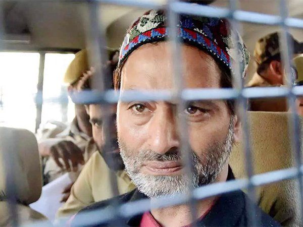 Yasin Malik: यासीन मलिक की सजा पर कमेंट को लेकर भारत की OIC को खरी-खरी, कहा-'आतंकवाद को किसी भी सूरत में सही नहीं ठहराएं'