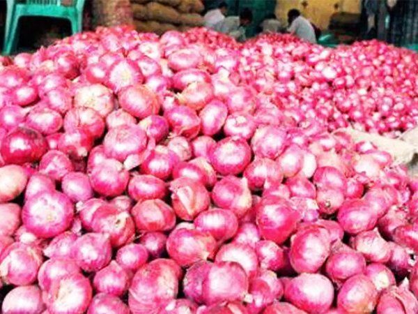 Onion: बढ़ी कीमतों के बीच 20 लाख रुपये के प्याज की चोरी