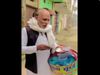 Today Viral Video Old Man recited such a poem while selling powder Video Goes Viral
