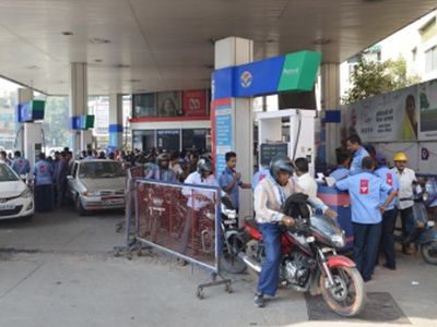 Petrol demand reaches pre Covid-19 level, diesel demand still negative Petrol demand reaches pre Covid-19 level, diesel demand still negative