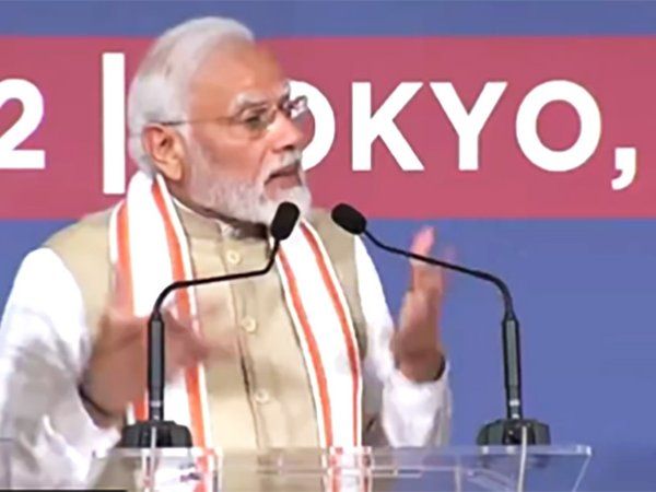 PM Modi In Japan: भारत वंशियों से बोले प्रधानमंत्री नरेंद्र मोदी- मैं पत्थर पर लकीर खींचता हूं, मुझे मक्खन पर लकीर खींचने में मजा नहीं आता