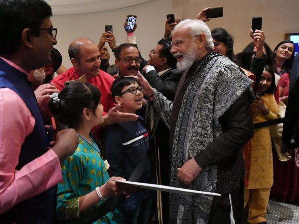 Modi-Modi slogans also raised in Berlin, Germany, watch children's love for PM in foreign countries