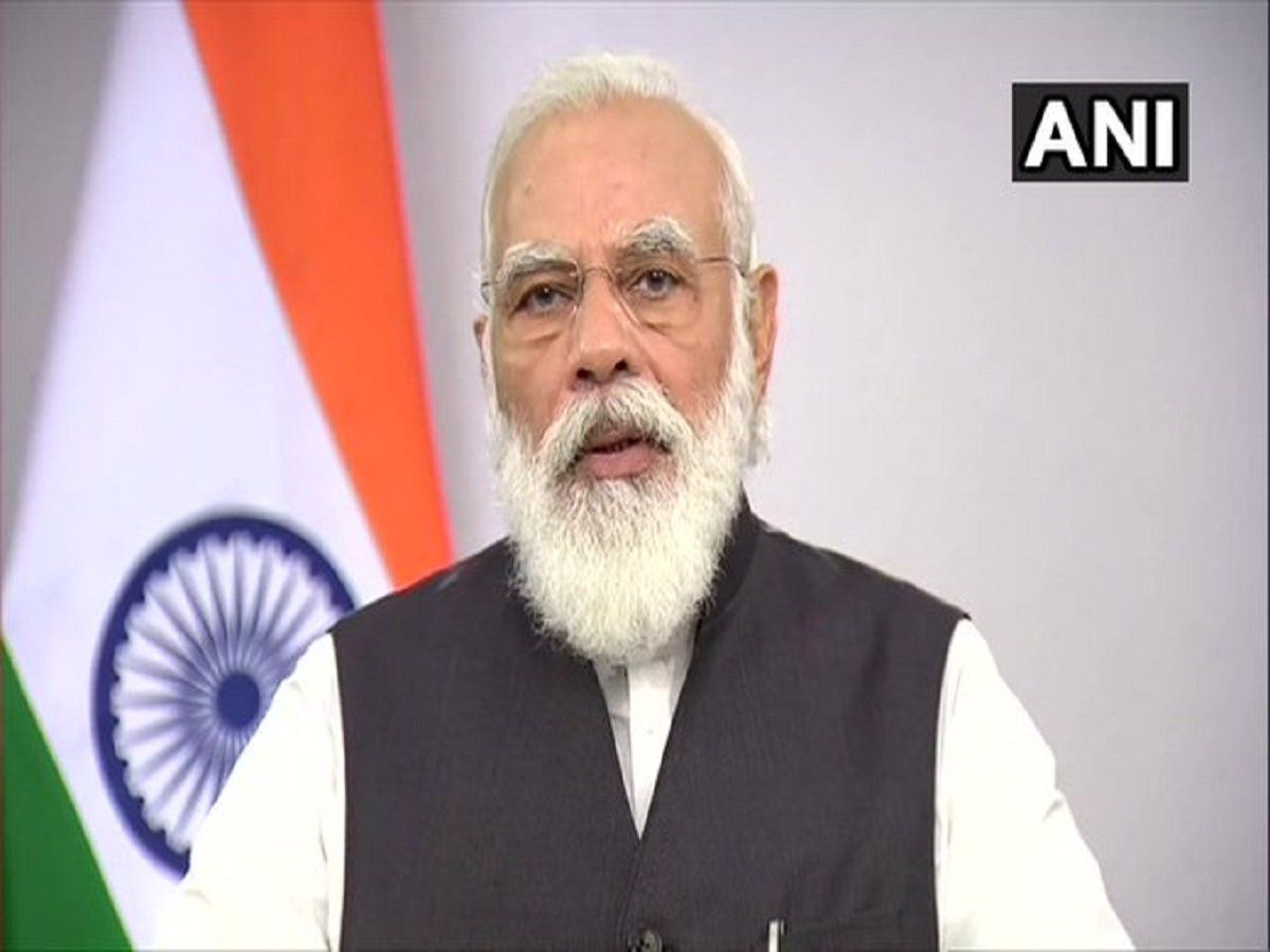 Modi Jhansi Visit: आज झांसी दौरे पर जाएंगे PM मोदी, कई योजनाओं की सौगात के साथ देश को सौंपेंगे ये खास युद्ध सामग्री