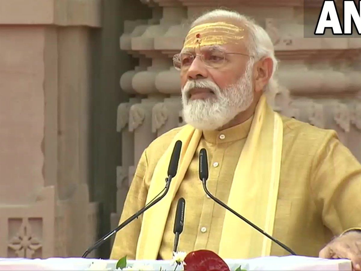 वाराणसी में PM मोदी ने देशवासियों से मांगे 3 संकल्प, स्वच्छता, सृजन एवं आत्मनिर्भर भारत के लिए प्रयास
