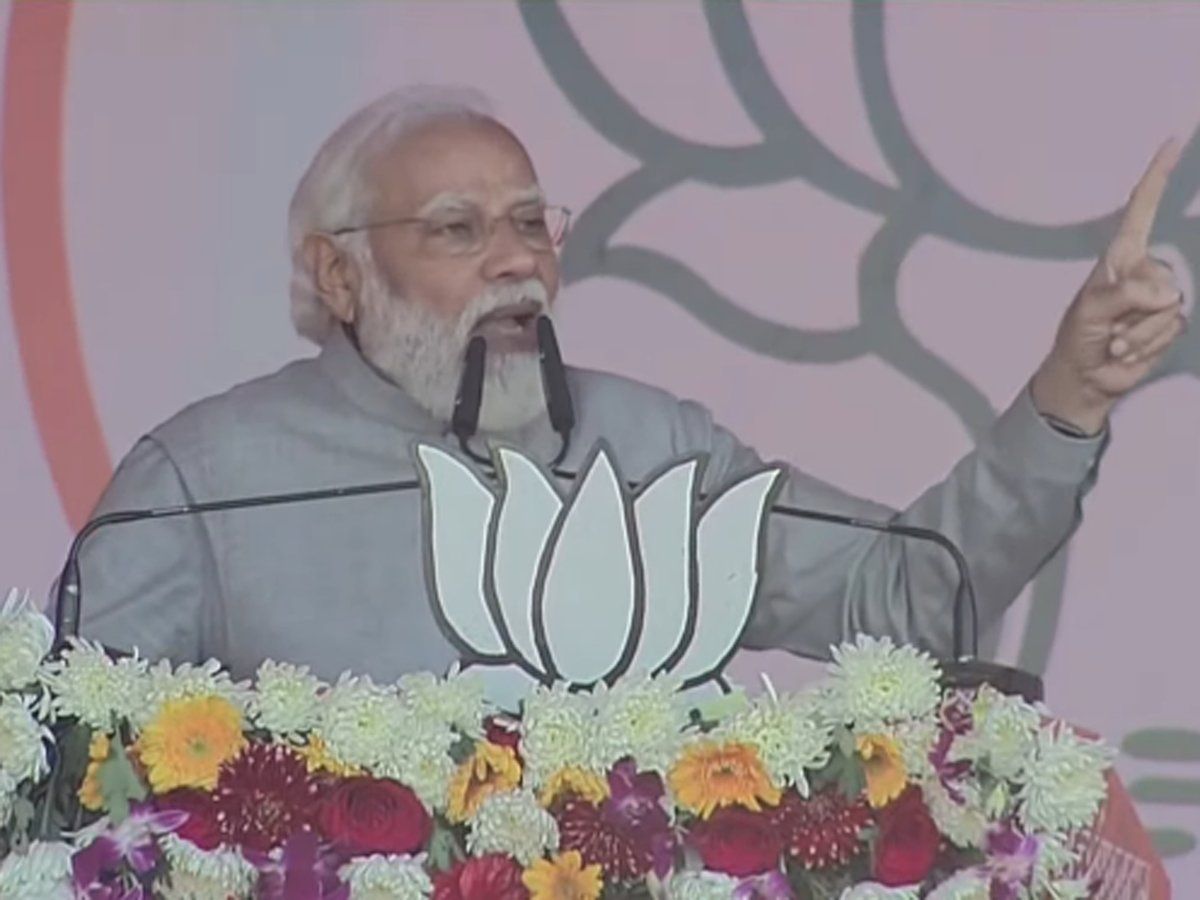 UP Chunav : 'परिवारवादियों' की नाव डूब गई है, EVM पर दोष देना शुरू कर दिया है, विपक्ष पर जमकर बरसे पीएम मोदी