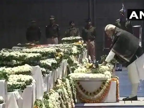 PM Modi paid tribute to Pulwama martyrs, said- your sacrifice inspires us to make a strong country