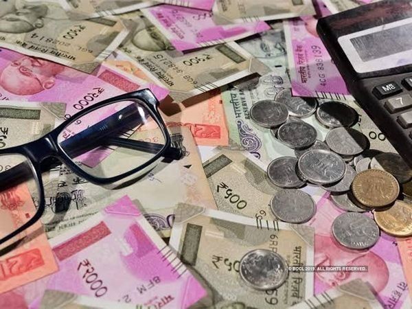 PF के होंगे 2 खाते, इतनी कमाई पर लगेगा टैक्स, जानें नया नियम