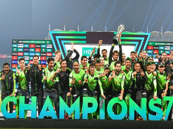PSL-7-Champion-Lahore-Qalandars