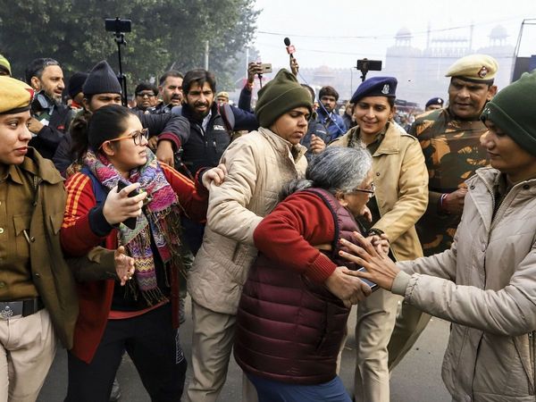sitaram yechury ramchandra guha yogendra yadav sandeep dikshit umar khalid detained during protest against CAA