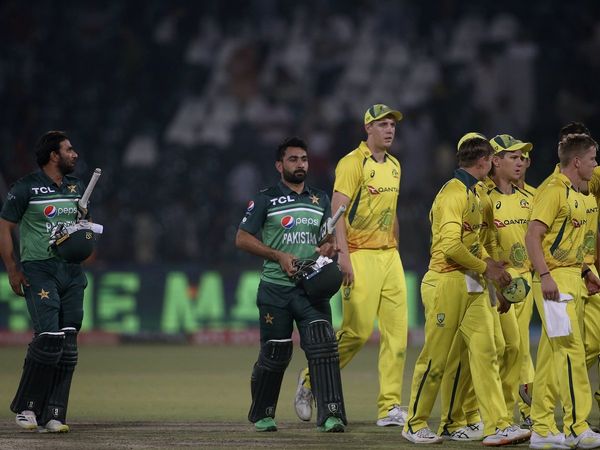 PAK vs AUS 2nd ODI: Pakistan register win with record chase