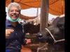 Pakistani journalist Amin Hafeez interviews buffalo on Eid, watch Video