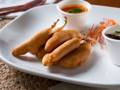 Paneer Mirchi Vada Recipe