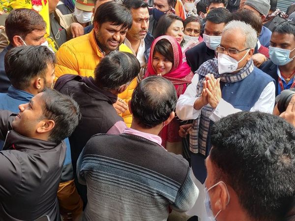 UP assembly pollsBhupesh Baghel begins door-to-door campaign in Noida