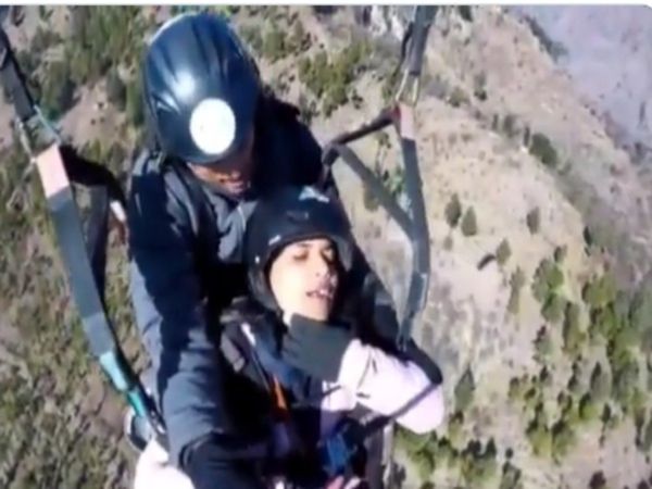 Girl Scared During Paragliding Funny Video Goes Viral