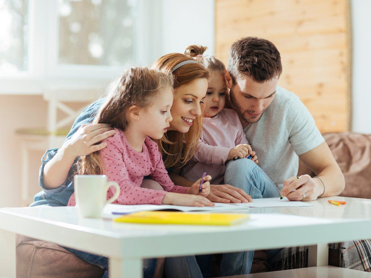 Parenting Tips: क्या आपका बच्चा भी स्कूल से टिफिन आधा ही खाकर आता है? इसके पीछे कहीं ये कारण तो नहीं