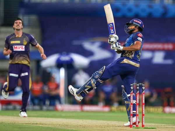 Pat Cummins vs Rohit Sharma