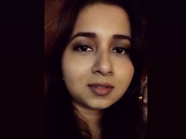 bollywood singer laila fame pawni pandey