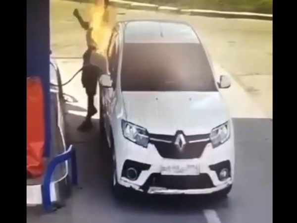 smoker sets himself on fire lighting cigarette at petrol Pump Then What Happened Watch Video