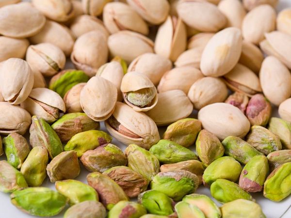 Pistachios Benefits and side effects