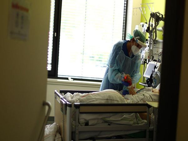 A 53-year-old male patient, the first to undergo plasma therapy in Maharashtra passed away