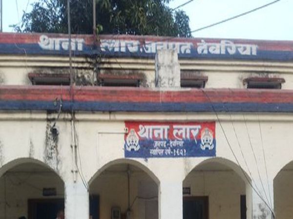 Police Beat Up In Deoria