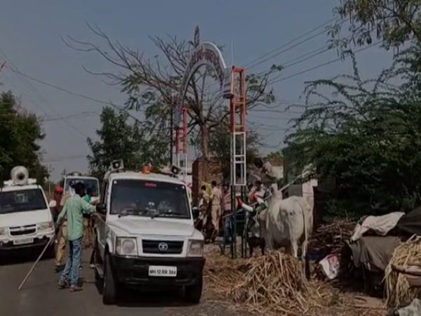 लॉकडाउन के नियमों को लेकर लोगों ने 9 पुलिसवालों को जमकर पीटा