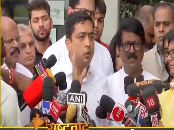 Uddhav faction in action, Shinde faction in churning, Maharashtra's fight will be resolved with Supreme Court?