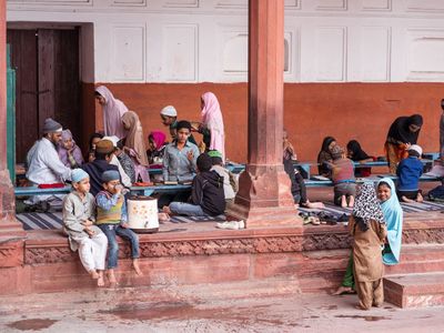 मदरसा सर्वे पर सियासत, मुस्लिम बच्चों के भविष्य से खिलवाड़?