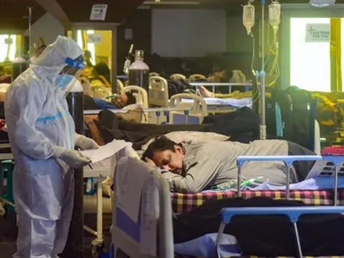 Delhi: कोविड 19 की तीसरी लहर की आशंका के बीच बढ़ रहे हैं post-COVID complications के मरीज