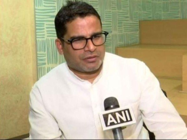 राहुल गांधी से प्रशांत किशोर की अपील, 'कांग्रेस शासित राज्य ऑफिशियली  CAA, NRC को NO कहें'