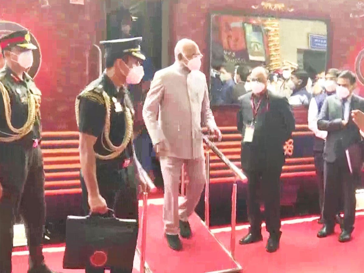 President in Luckow: राष्ट्रपति कोविंद प्रेसिडेंटियल ट्रेन से पहुंचे लखनऊ हुआ भव्य स्वागत, जानें कार्यक्रम