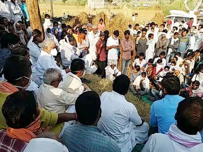 Rajasthan Priest Who Burnt Alive Over Land Cremated As Family Ends Protest AfterGehlot govt announces aid for kin Rajasthan Priest Who Burnt Alive Over Land Cremated As Family Ends Protest AfterGehlot govt announces aid for kin
