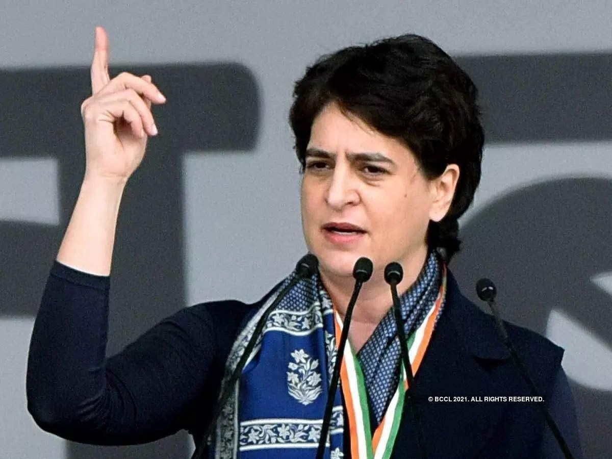 UP Chunav: कांग्रेस का स्मार्टफोन और स्कूटी के बाद अब मुफ्त सरकारी इलाज का वादा, प्रियंका गांधी ने किया ऐलान