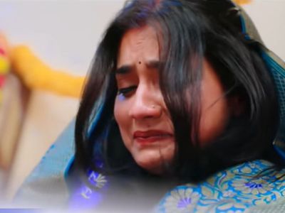 Priyanka Singh Bhojpuri Holi Song Priyanka Singh Bhojpuri Holi Song