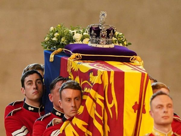 Queen Elizabeth, Queen Elizabeth crown, 