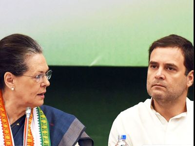 Sonia Rahul Gandhi holiday in Shimla Sonia Rahul Gandhi holiday in Shimla